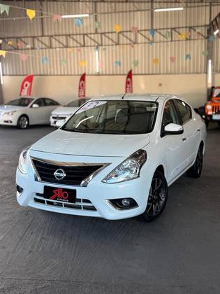 NISSAN VERSA 1.6 16V FLEX SV 4P XTRONIC NISSAN VERSA 1.6 16V FLEX SV 4P XTRONIC